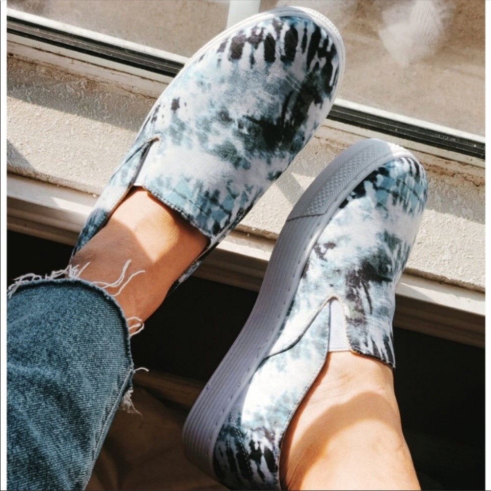 Tie Dye Slip On Platform Sneakers - Picture 3 of 8